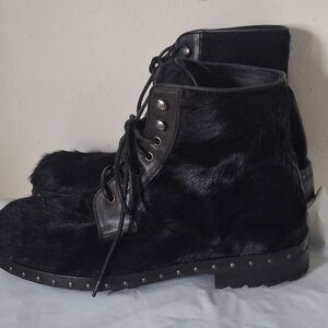 DOLCE & GABBANA Shoes Boots Black Pony Style
